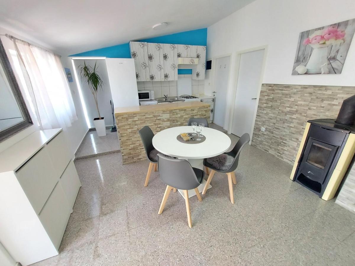 Apartman Ana Štinjan Extérieur photo